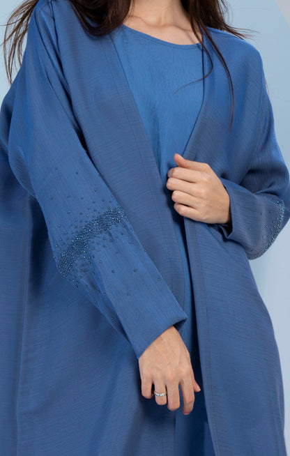 Sparkling embellishments on sleeves 
