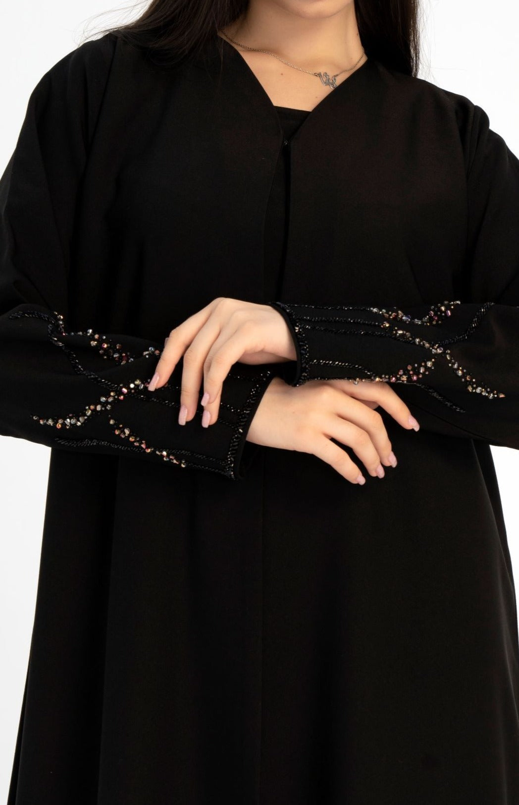 Black abaya with embellished sleeves in Dubai